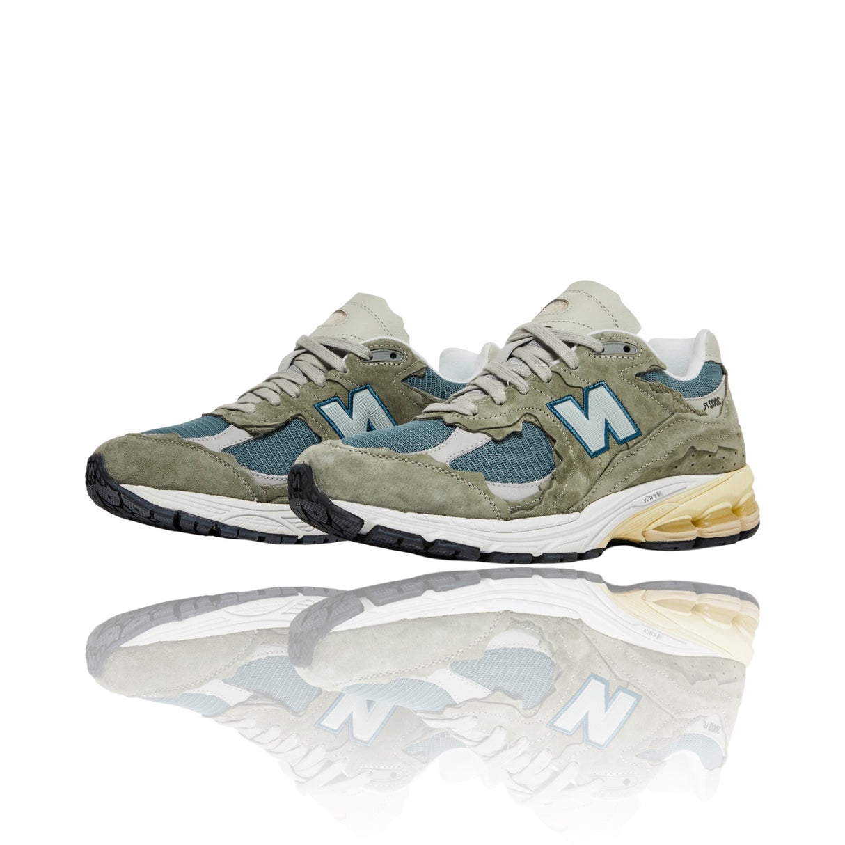 New Balance 2002r Protection Pack Mirage Grey