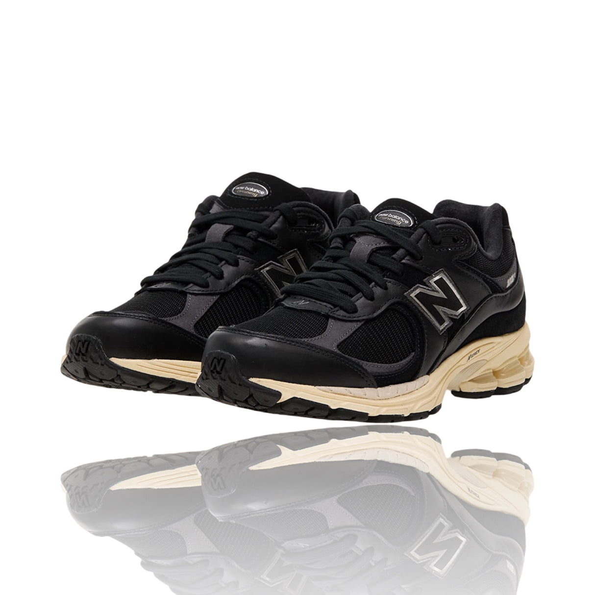New Balance 2002r Black Vintage