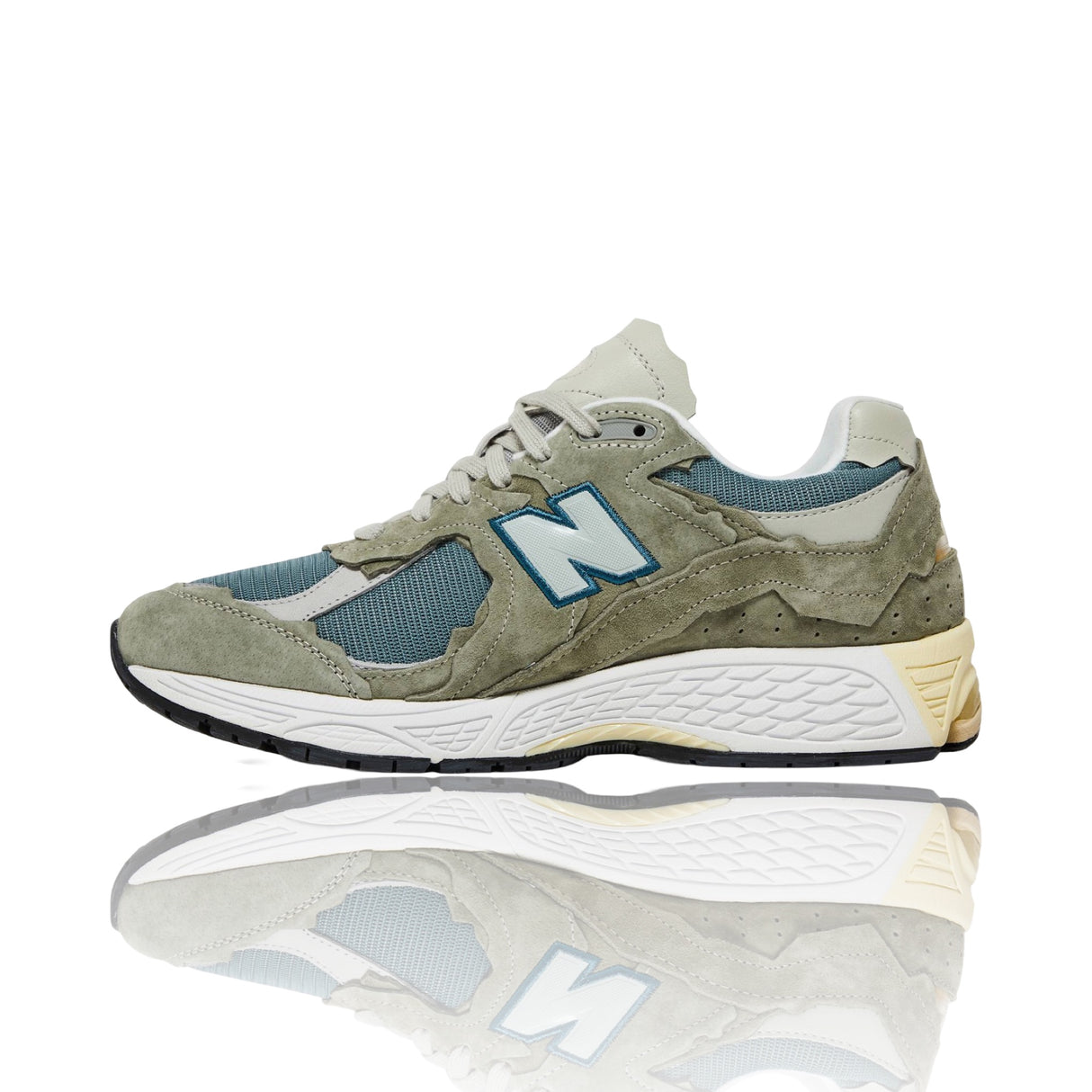 New Balance 2002r Protection Pack Mirage Grey