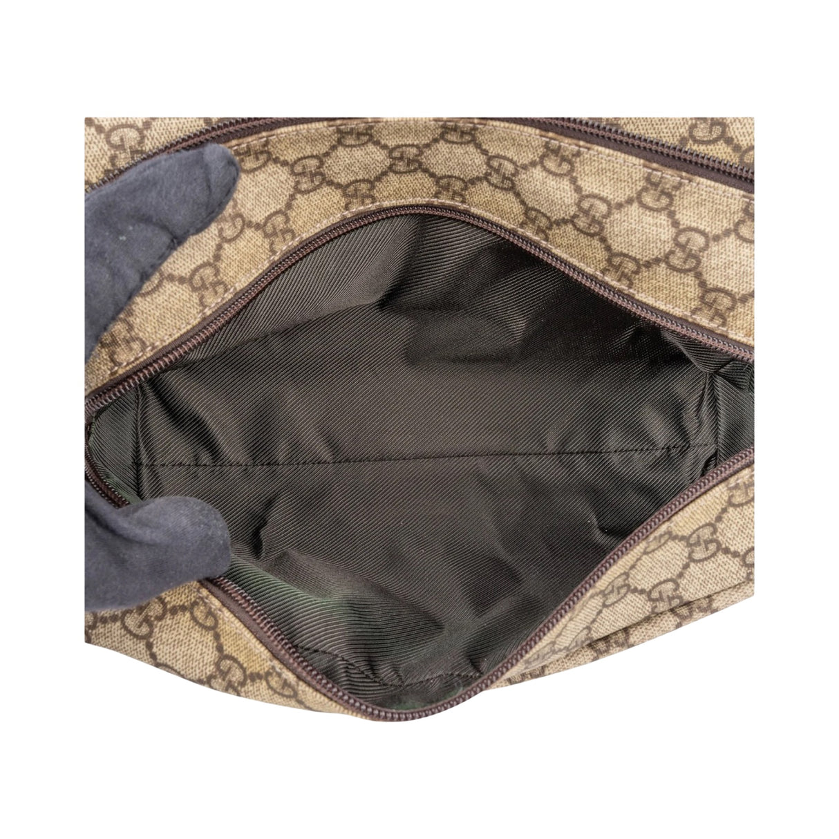 Gucci GG Supreme Pristine Toiletry Pouch Bag